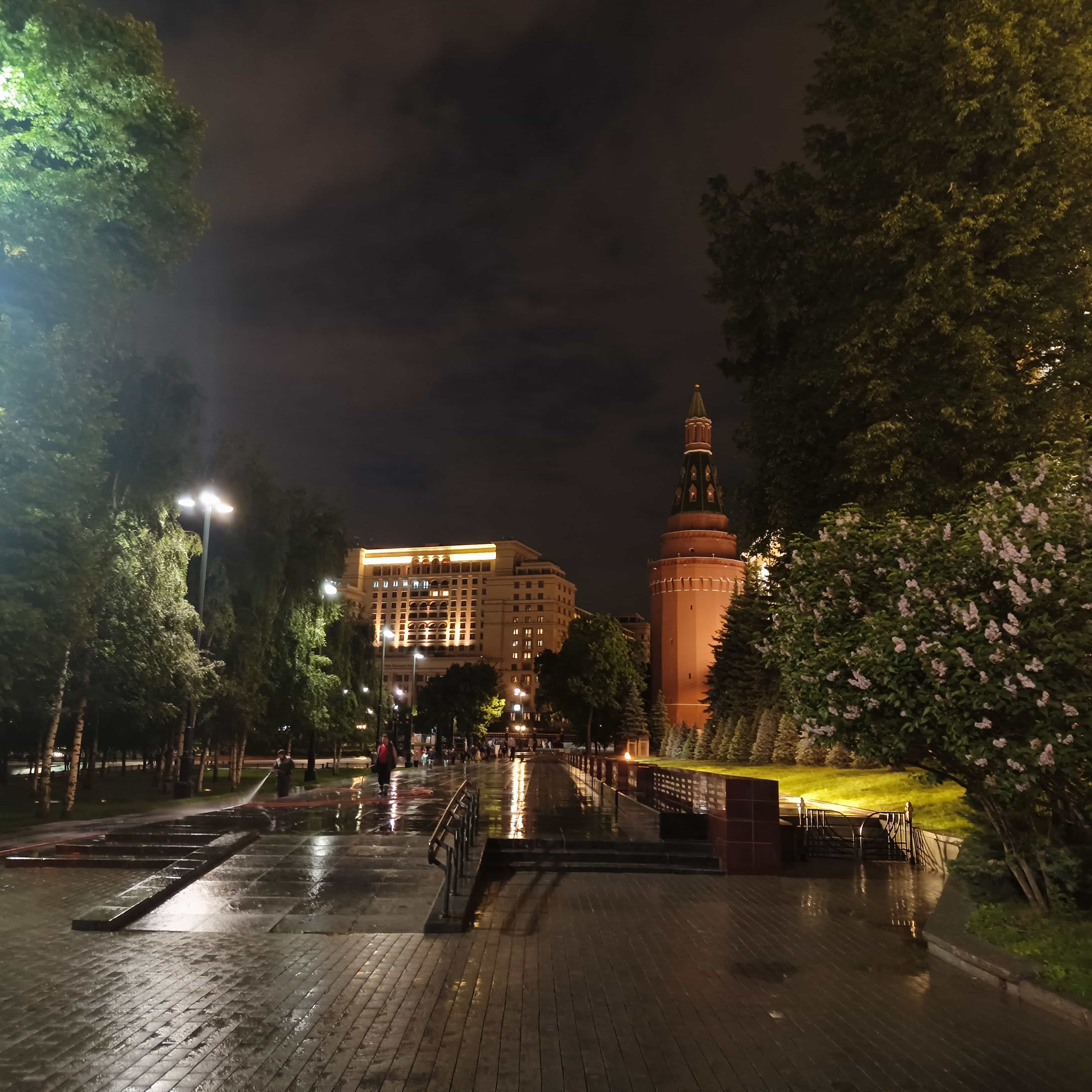 Photo from Moscow: kremlin walkway.