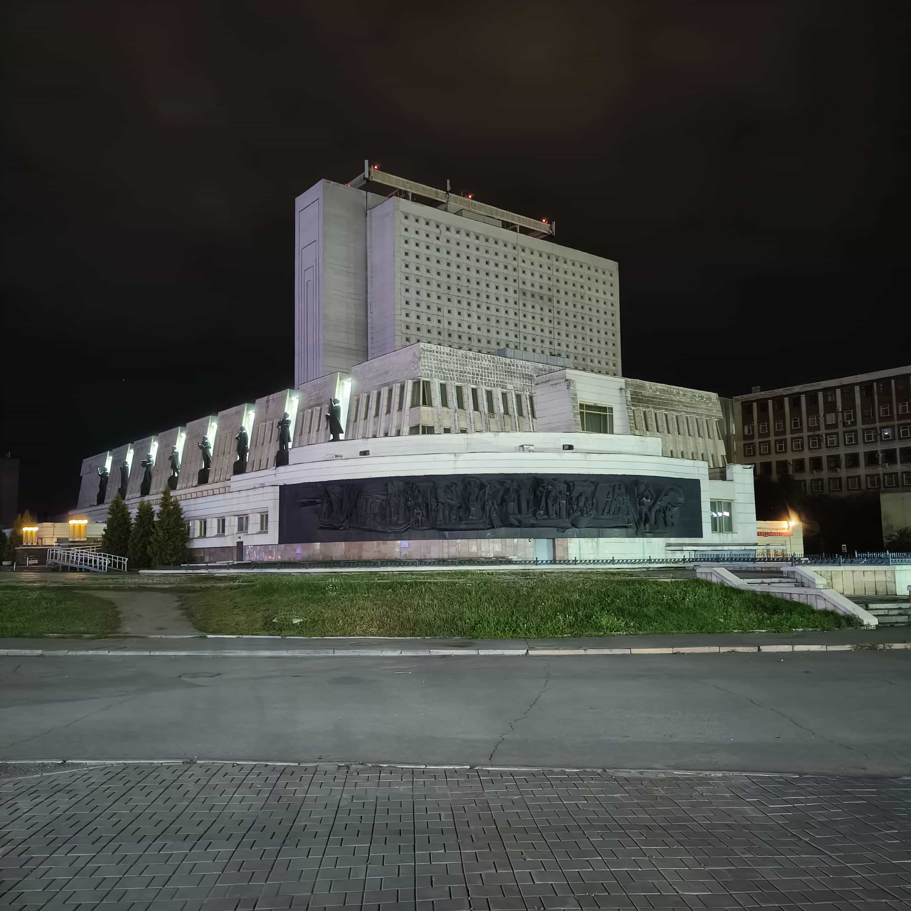 Photo from Omsk: Scientific library.